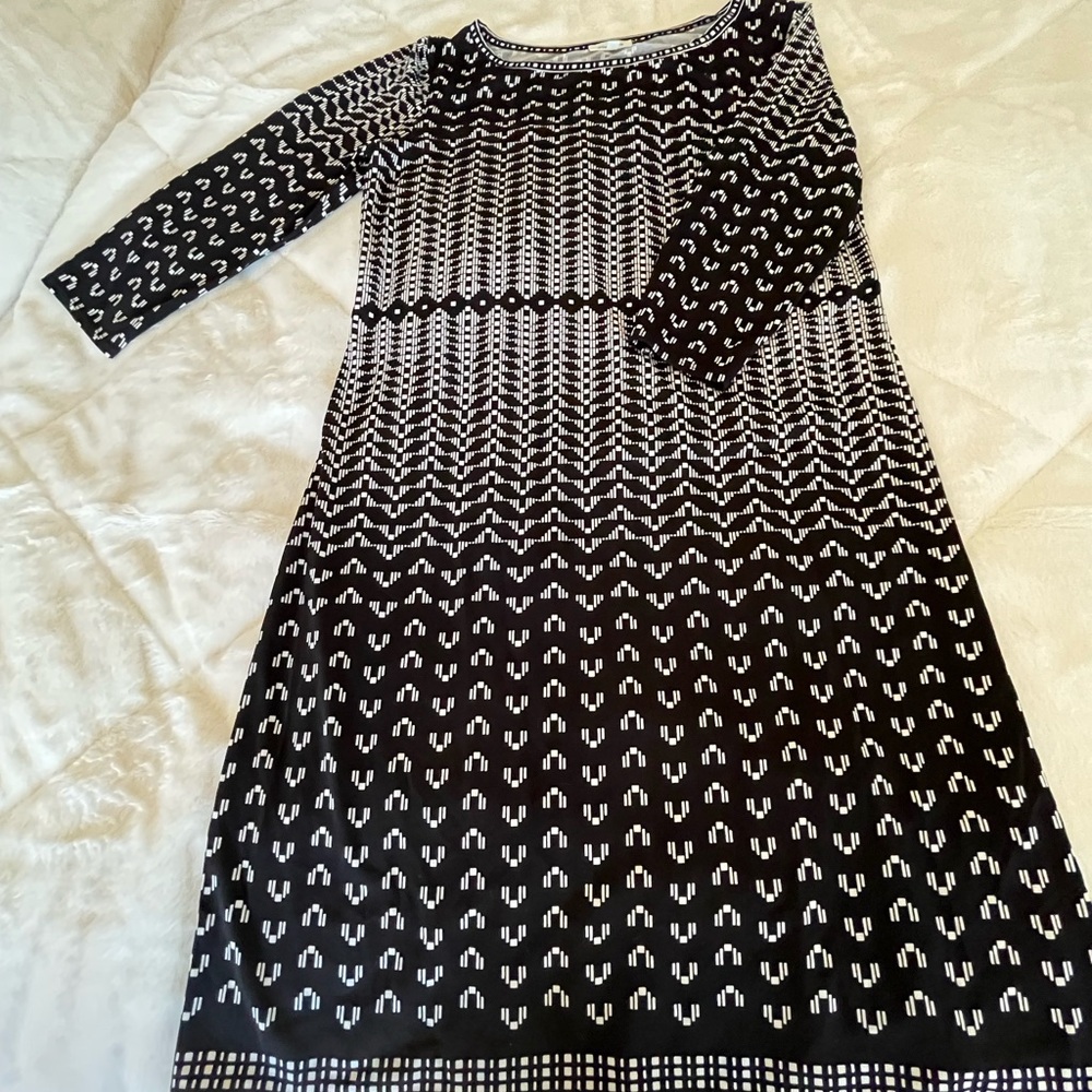 Max Studio Monochrome Long Sleeve Dress